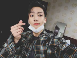 BTS Jung Kook Cute Heart Hands