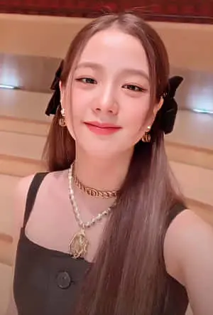 Jisoo of Blackpink radiates beauty