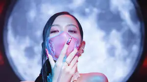 Effortlessly Chic - K-Pop Star Jisoo in Pink Venom