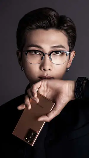 RM With Phone As Face Reference